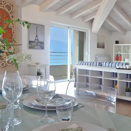 Apartment Attico La Vista